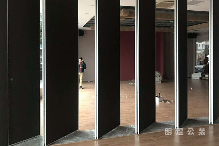 會(huì)議室鋁合金隔斷效果圖