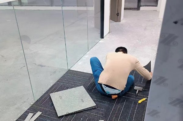 辦公室裝修里的利舊是指什么意思？